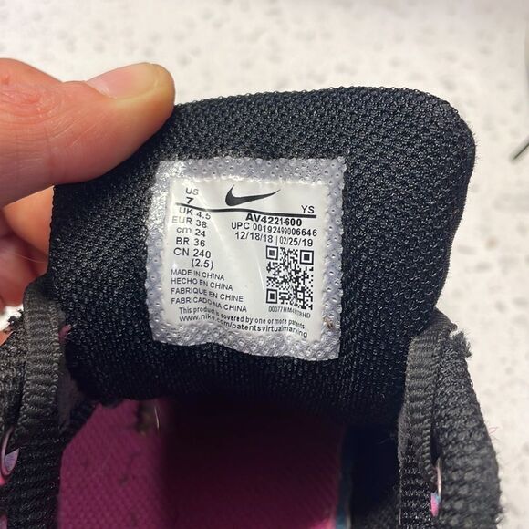 NIKE woman’s iridescent pink tennis shoes - Picture 8 of 10